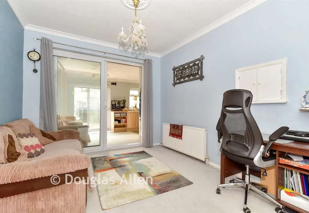 Dining Area - Chadwell Heath Lane, Chadwell Heath, Essex - Wards of Kent