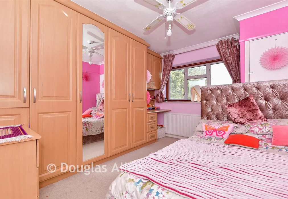 Bedroom 2 - Chadwell Heath Lane, Chadwell Heath, Essex - Wards of Kent