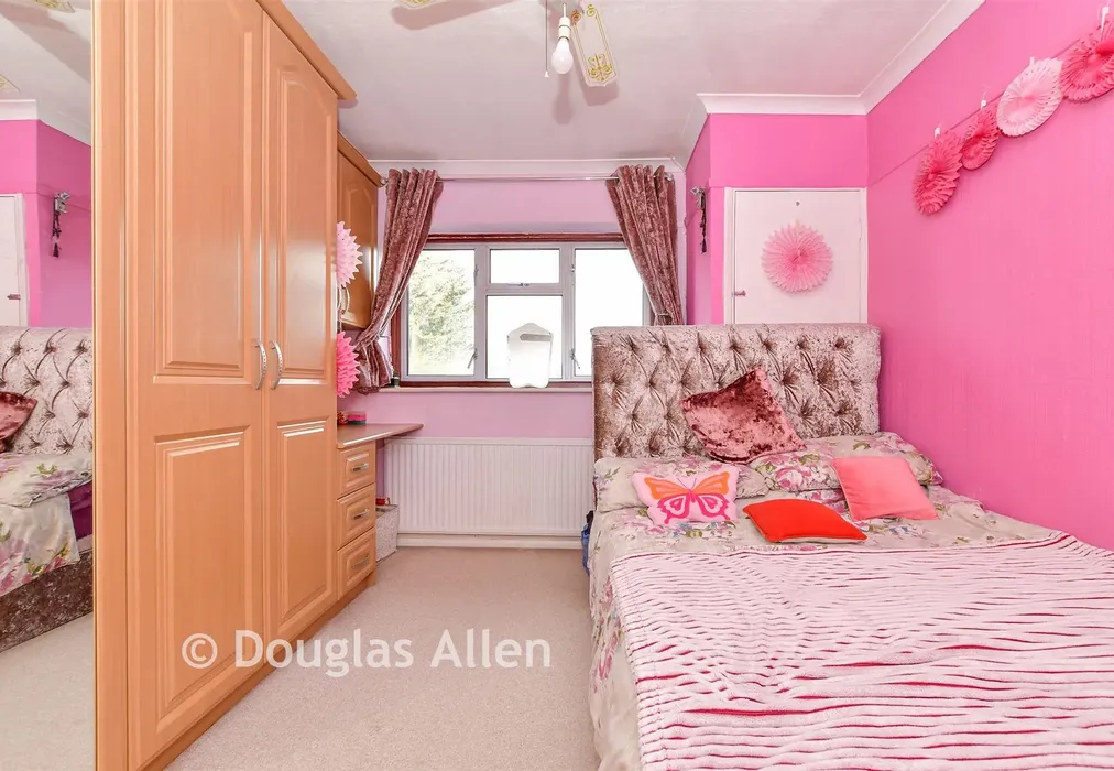 Bedroom 2 - Chadwell Heath Lane, Chadwell Heath, Essex - Wards of Kent