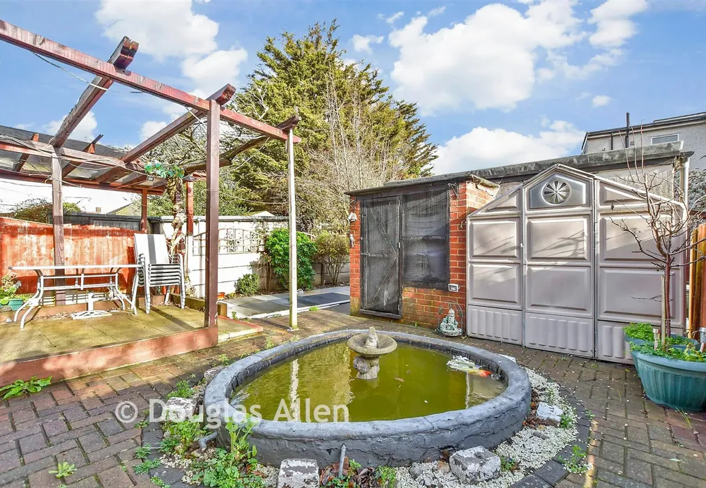 Rear Garden - Chadwell Heath Lane, Chadwell Heath, Essex - Wards of Kent
