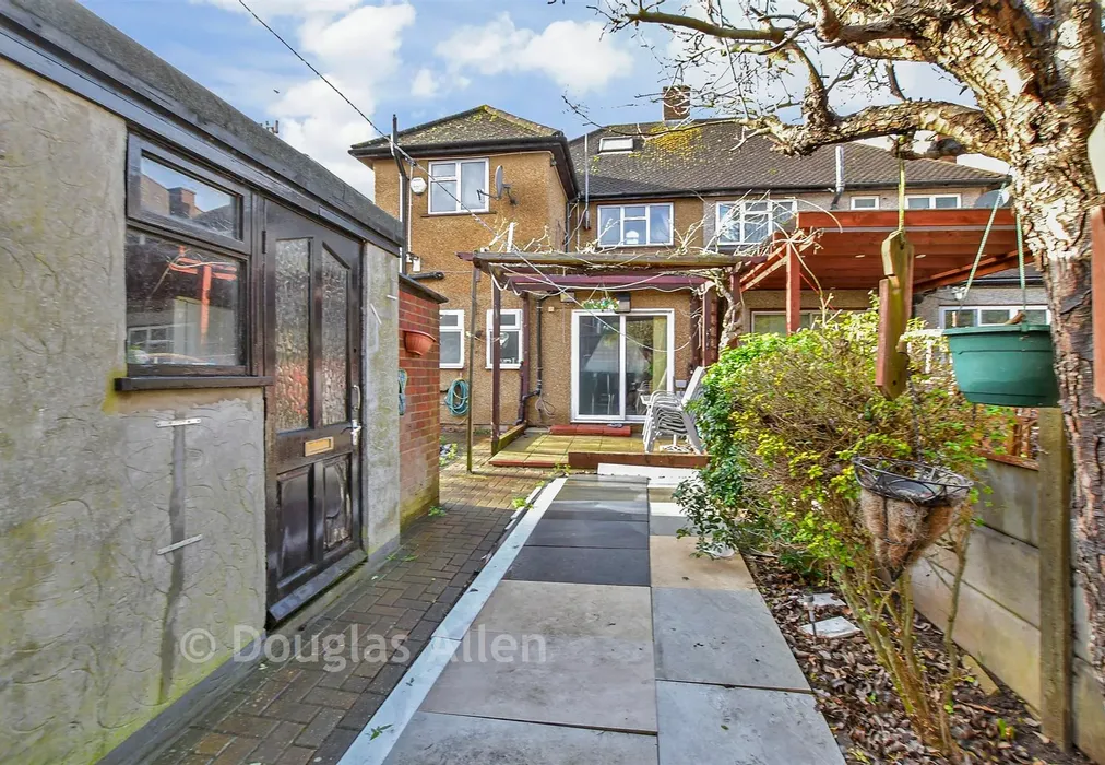 Rear Elevation - Chadwell Heath Lane, Chadwell Heath, Essex - Wards of Kent