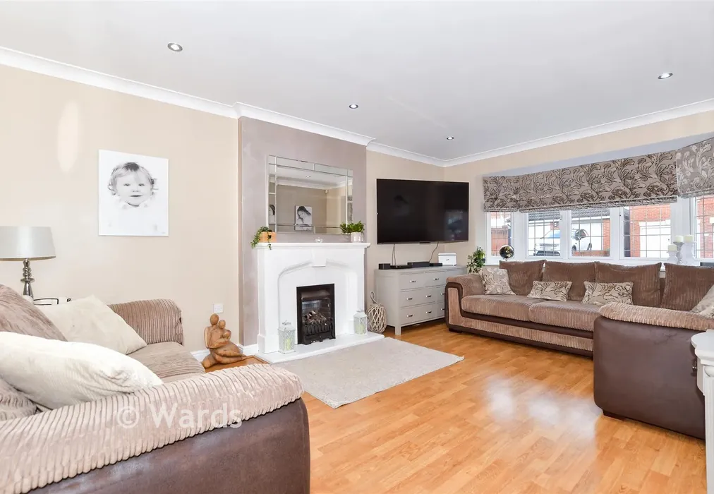 Lounge - Hanson Drive, Maidstone, Kent - Wards of Kent