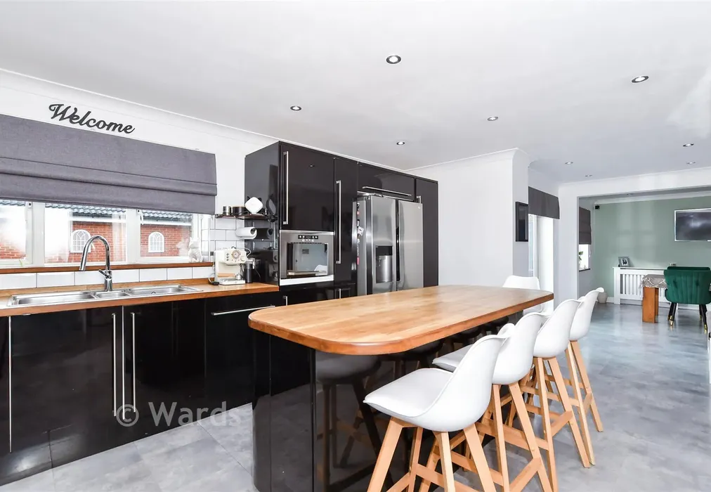 Kitchen/Diner - Hanson Drive, Maidstone, Kent - Wards of Kent