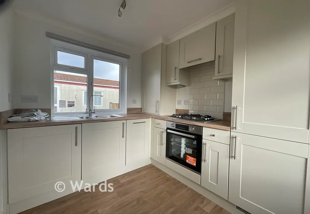 Kitchen - Shalloak Road, Broad Oak, Canterbury, Kent - Wards of Kent
