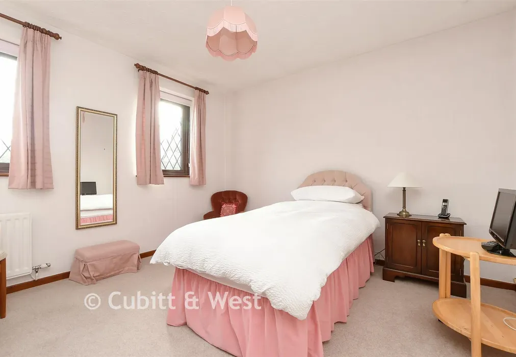 Bedroom 2 - Cotland Acres, Meadvale, Surrey - Wards of Kent