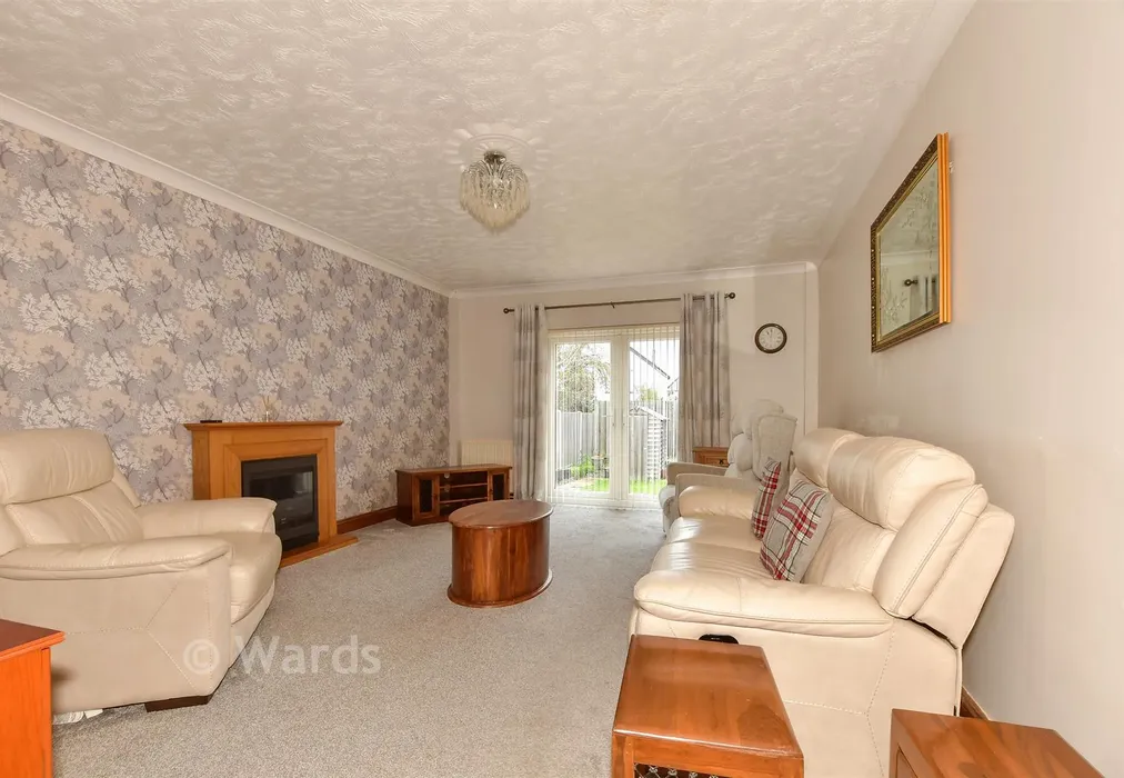 Lounge - Linden Avenue, Herne Bay, Kent - Wards of Kent