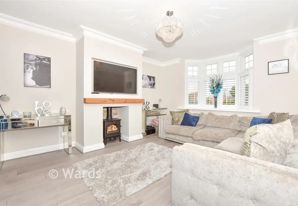 Lounge - London Road, Maidstone, Kent - Wards of Kent