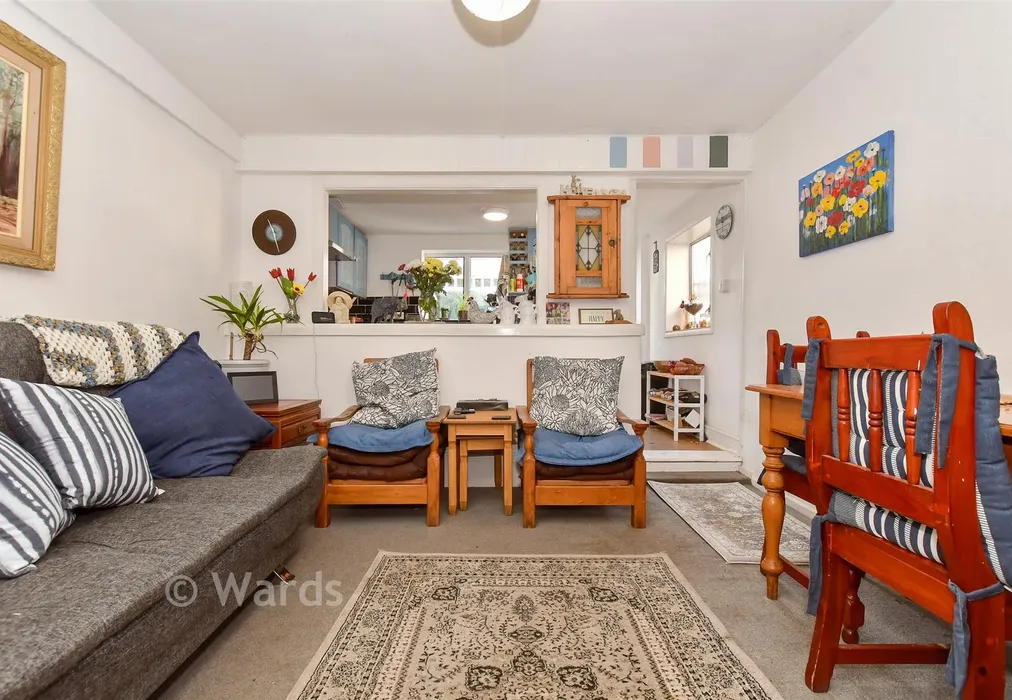 Lounge - Norfolk Road, Cliftonville, Margate, Kent - Wards of Kent