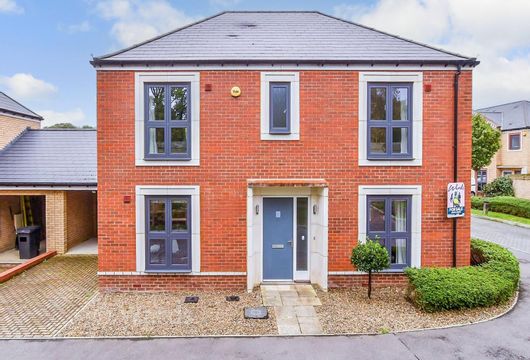 Ruton Square, Kings Hill, West Malling, Kent - Wards of Kent