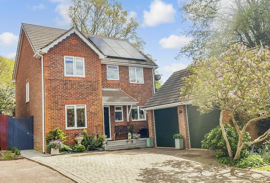 Nursery Field, Buxted, Uckfield, East Sussex - Wards of Kent