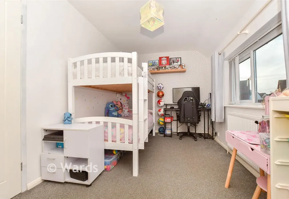 Bedroom 1 - Davis Avenue, Deal, Kent - Wards of Kent