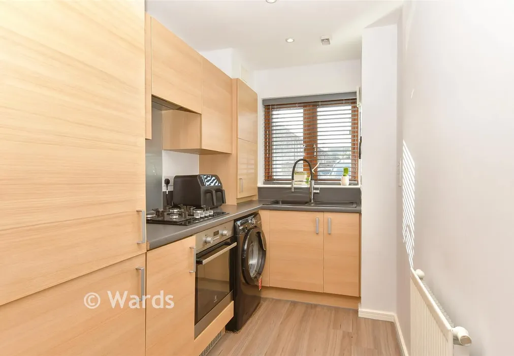 Kitchen - Baffin Road, Gravesend, Kent - Wards of Kent