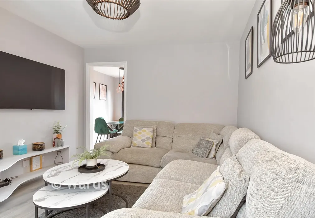 Lounge - Freshwater Road, Walderslade, Chatham, Kent - Wards of Kent