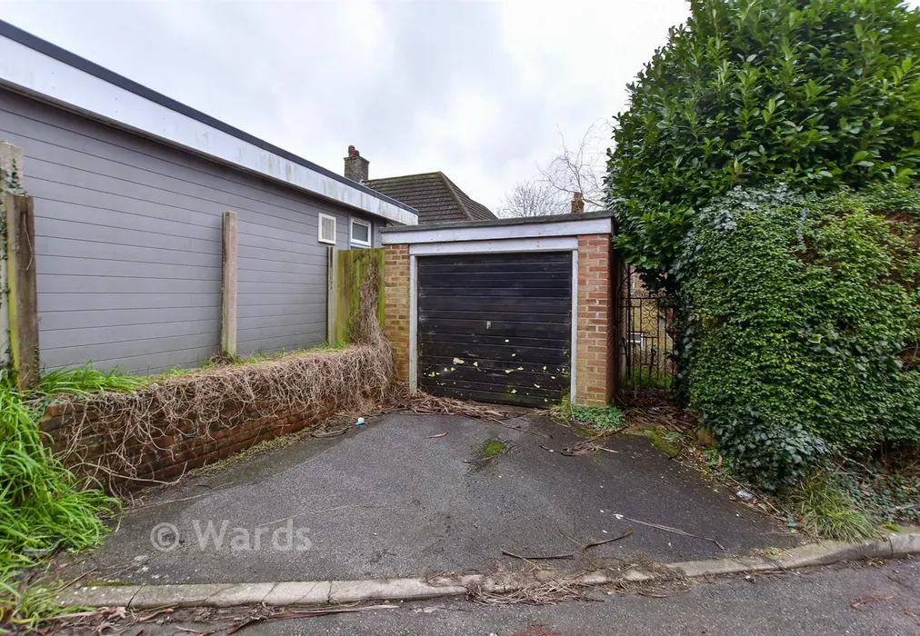 Garage - Knights Way, Dover, Kent - Wards of Kent