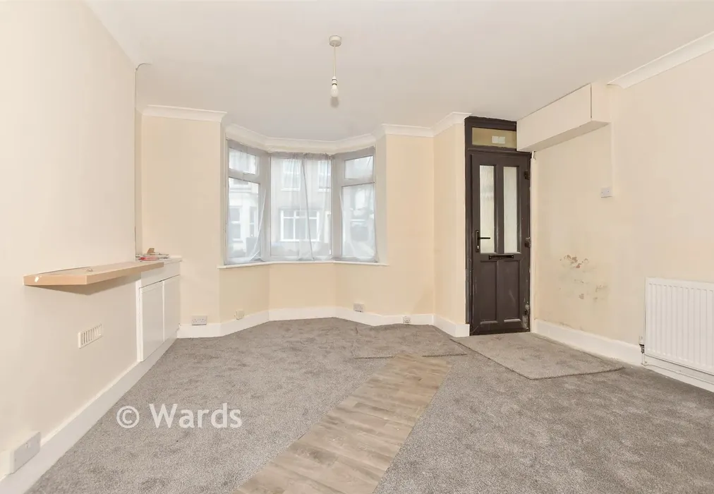 Lounge - Oswald Road, Dover, Kent - Wards of Kent