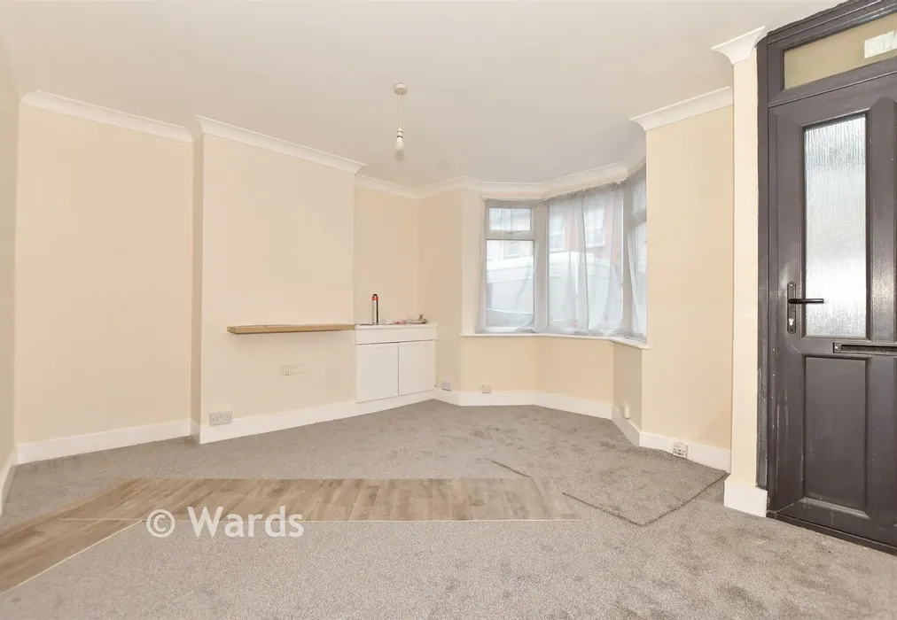 Lounge - Oswald Road, Dover, Kent - Wards of Kent