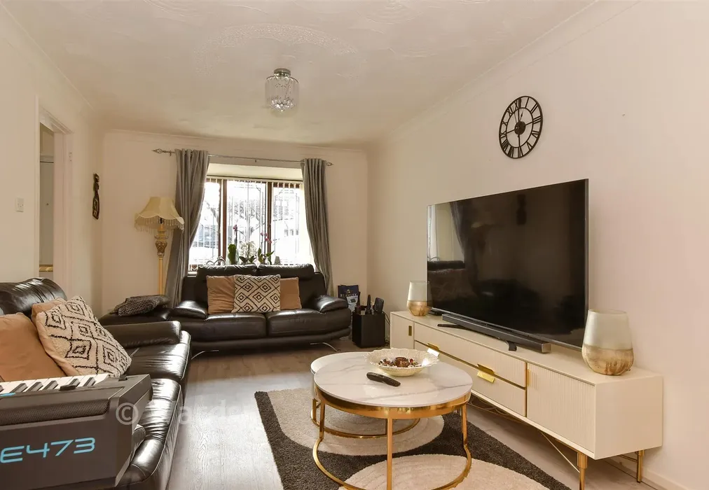 Lounge - Honey Close, Hempstead, Gillingham, Kent - Wards of Kent