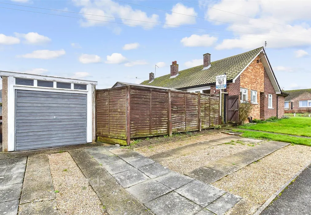 Driveway/Parking - Palmer Road, Wingham, Canterbury, Kent - Wards of Kent