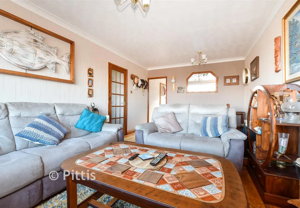 Lounge/ Dining Room - Blythe Way, Shanklin, Isle of Wight - Wards of Kent