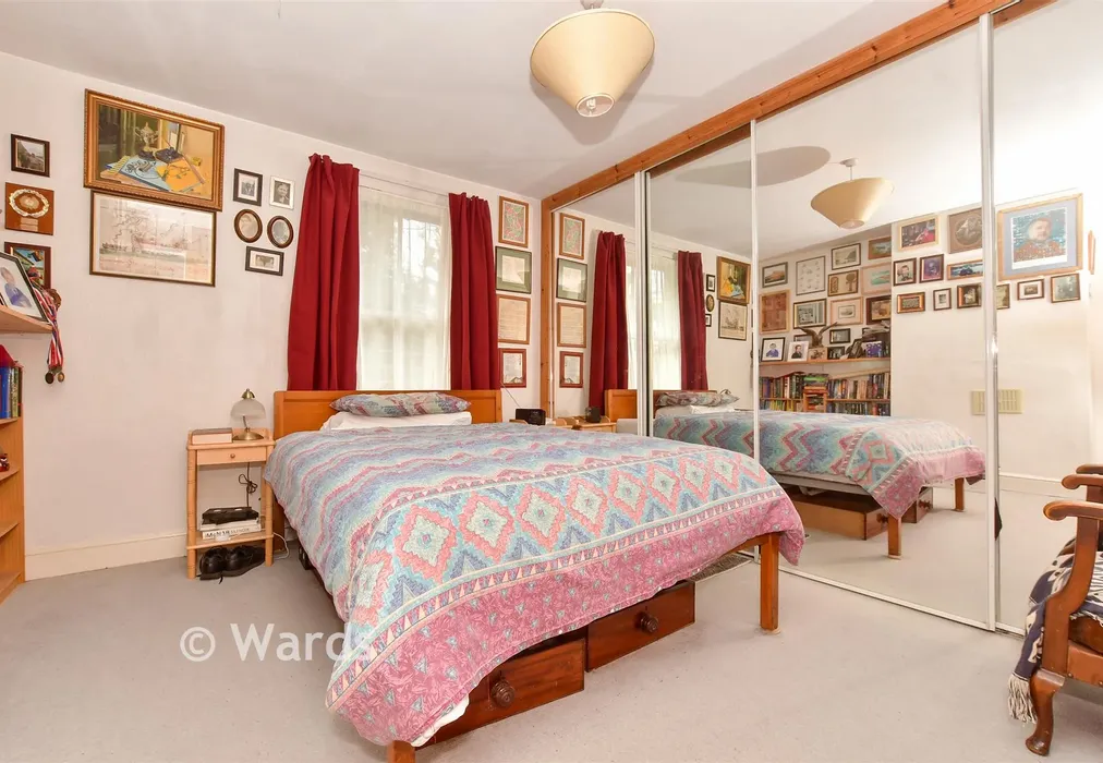 Bedroom 1 - Lower Street, Eastry, Sandwich, Kent - Wards of Kent