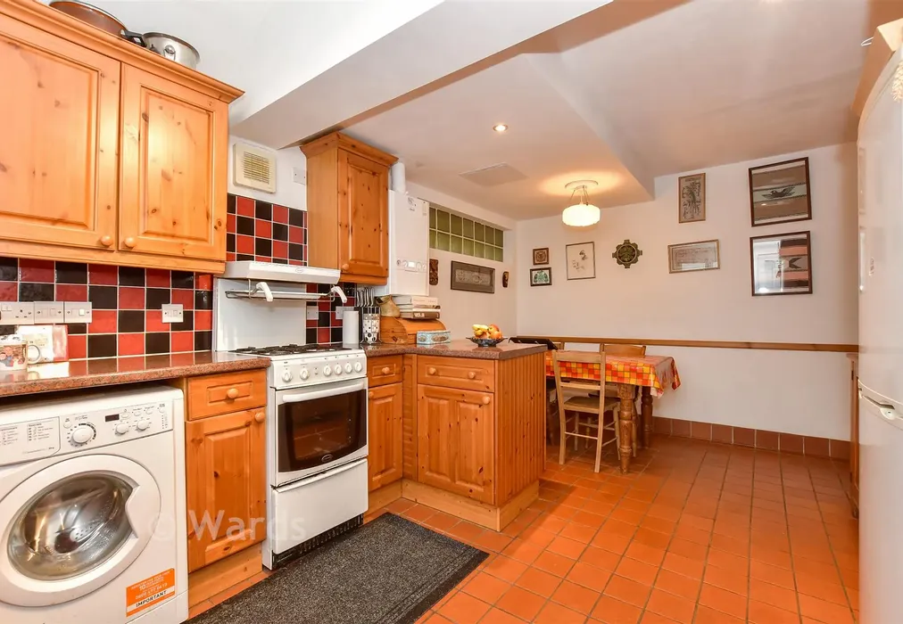 Kitchen/ Breakfast Room - Lower Street, Eastry, Sandwich, Kent - Wards of Kent