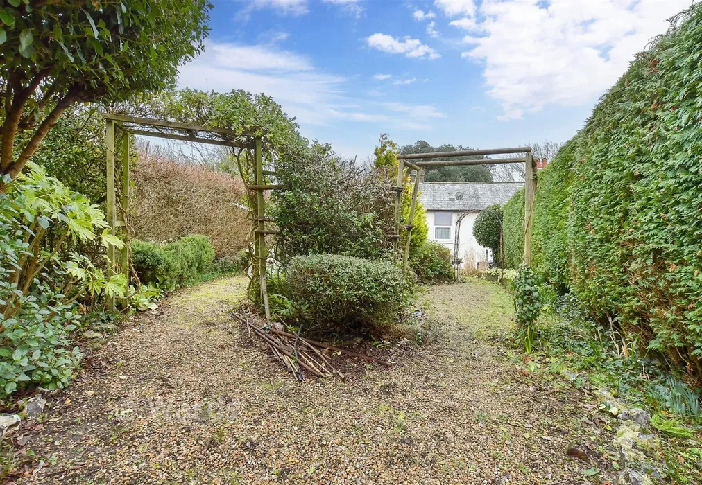 Rear Garden - Lower Street, Eastry, Sandwich, Kent - Wards of Kent