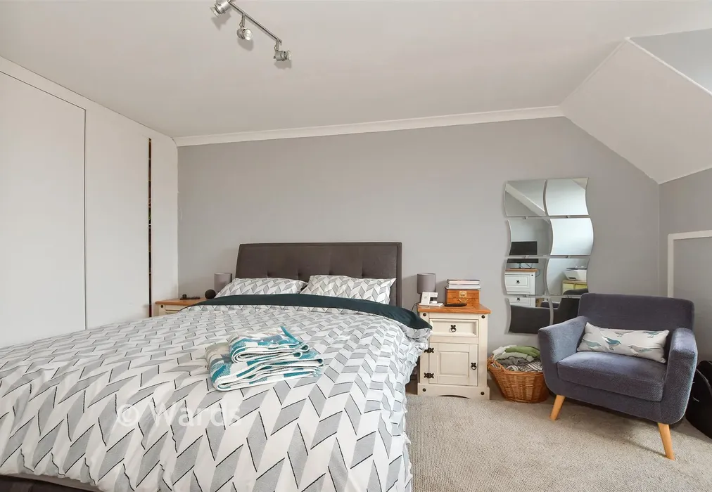 Bedroom 1 - Coventry Gardens, Beltinge, Herne Bay, Kent - Wards of Kent