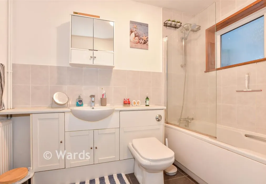 Bathroom - Coventry Gardens, Beltinge, Herne Bay, Kent - Wards of Kent