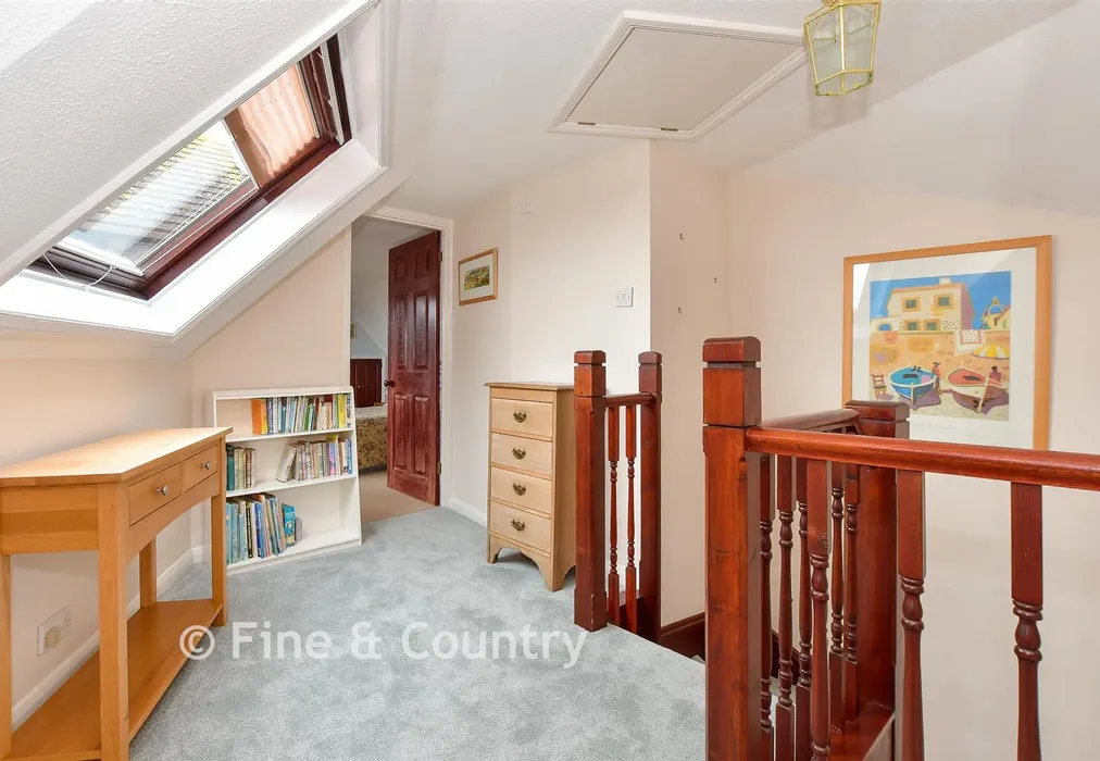 Internal Lifestyle Photograph - St. Boniface Cliff Road, Shanklin, Isle of Wight - Wards of Kent