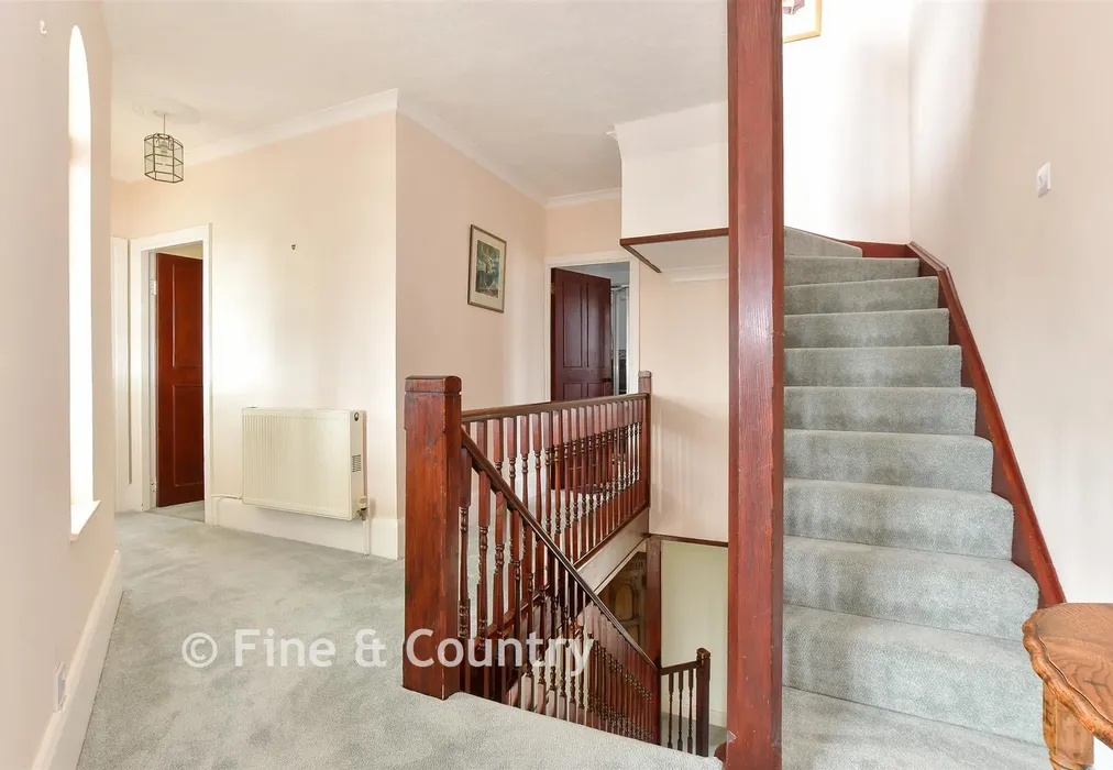 Internal Lifestyle Photograph - St. Boniface Cliff Road, Shanklin, Isle of Wight - Wards of Kent
