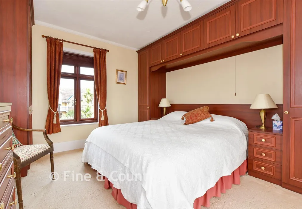 Bedroom 2 - St. Boniface Cliff Road, Shanklin, Isle of Wight - Wards of Kent