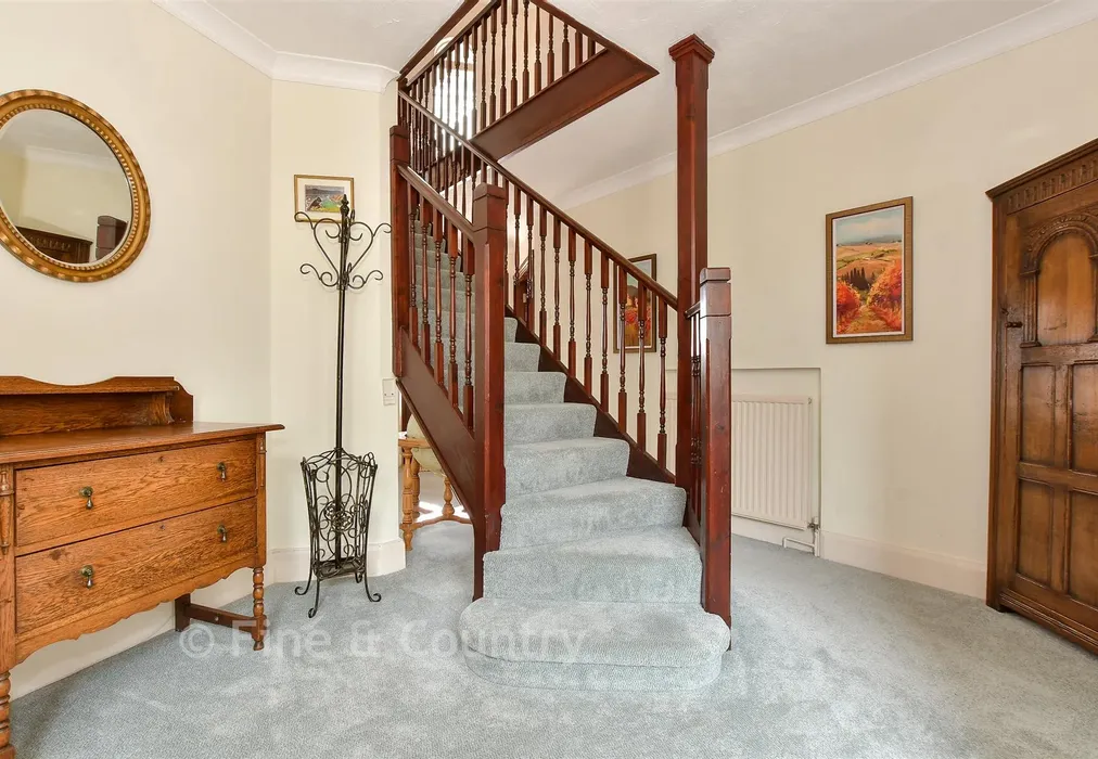 Internal Lifestyle Photograph - St. Boniface Cliff Road, Shanklin, Isle of Wight - Wards of Kent