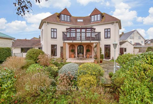 St. Boniface Cliff Road, Shanklin, Isle of Wight - Wards of Kent