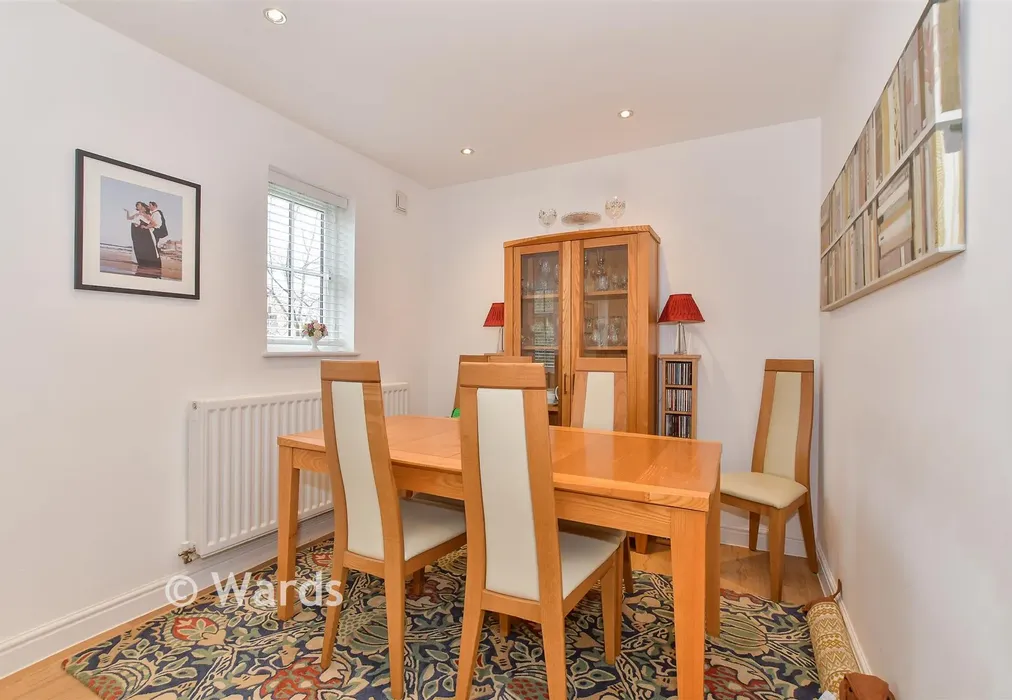 Lounge/Diner - Lakeside Avenue, Faversham, Kent - Wards of Kent