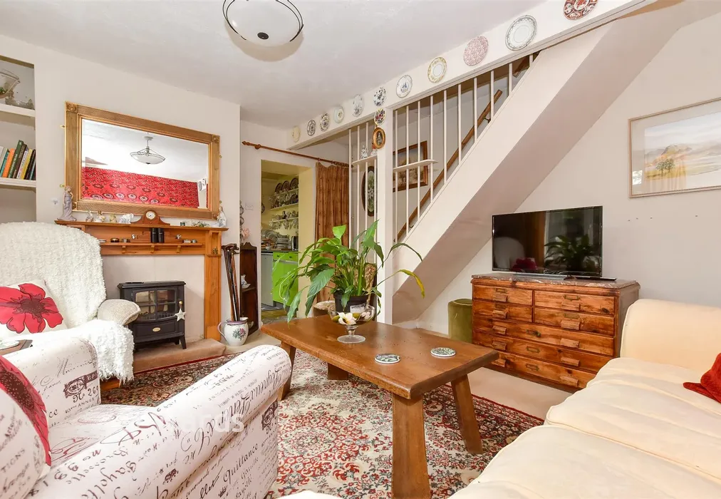 Lounge - York Road, Walmer, Deal, Kent - Wards of Kent
