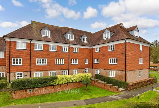 Elizabeth Drive, Banstead, Surrey - Wards of Kent