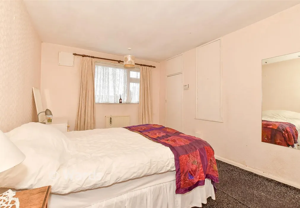 Bedroom 1 - Priest Avenue, Canterbury, Kent - Wards of Kent