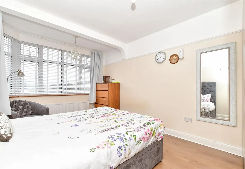 Bedroom 2 - Eccleston Crescent, Romford, Essex - Wards of Kent