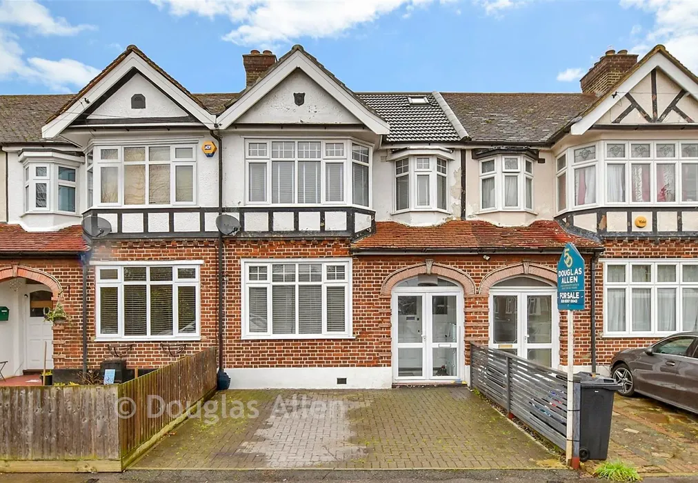 External (Web) A - Eccleston Crescent, Romford, Essex - Wards of Kent