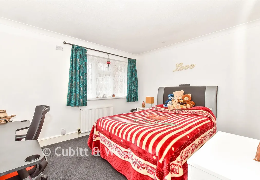 Bedroom 1 - Oberon Close, Waterlooville, Hampshire - Wards of Kent