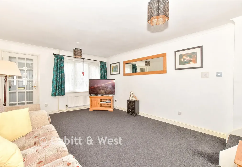Lounge - Oberon Close, Waterlooville, Hampshire - Wards of Kent