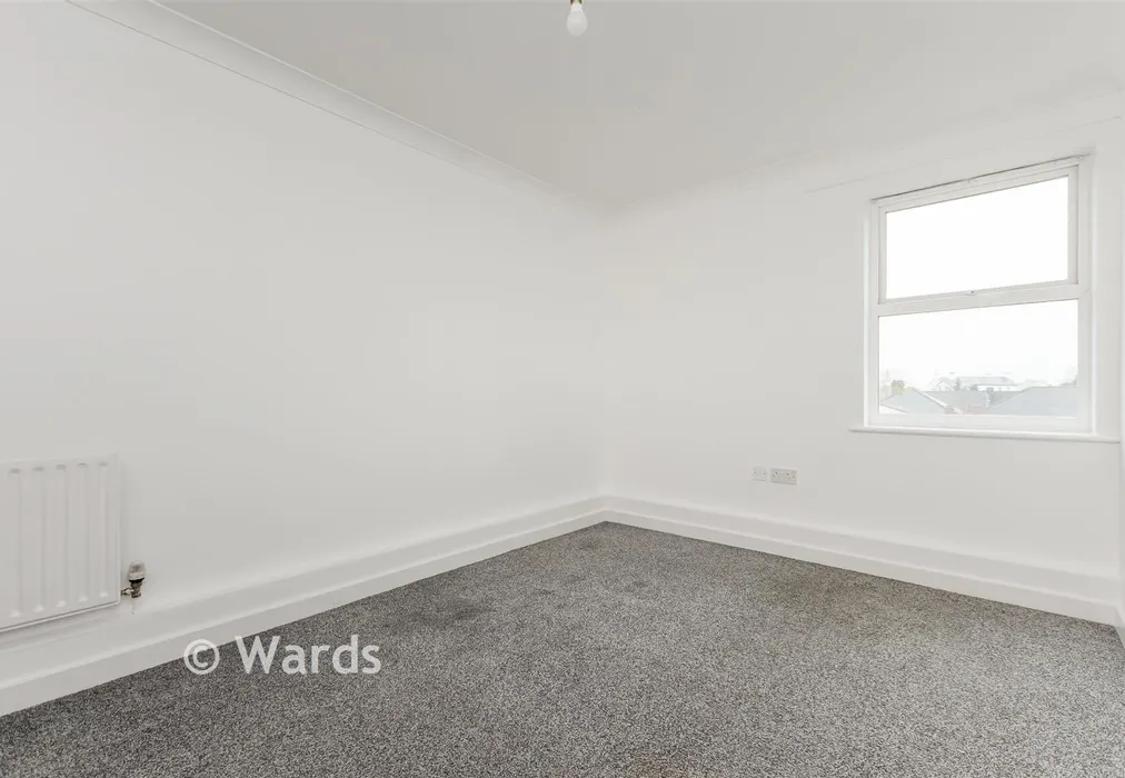 Bedroom 2 - Overcliffe, Gravesend, Kent - Wards of Kent