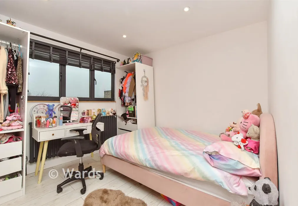 Bedroom 3 - Bakers Avenue, West Kingsdown, Sevenoaks, Kent - Wards of Kent