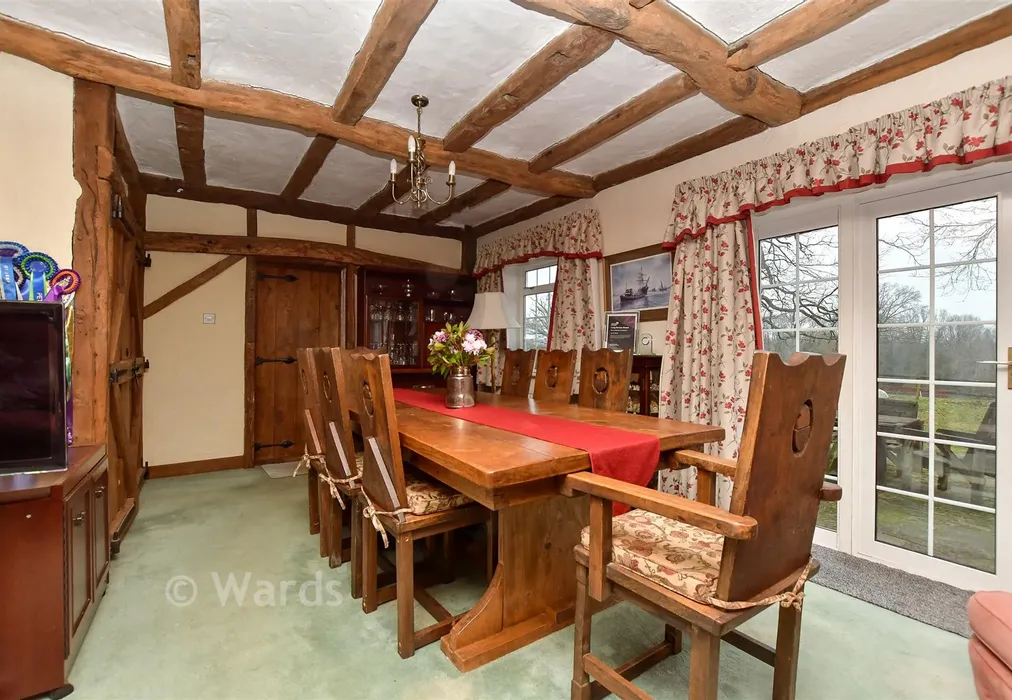 Sitting/Dining Room - Wood Hill, Meopham, Kent - Wards of Kent