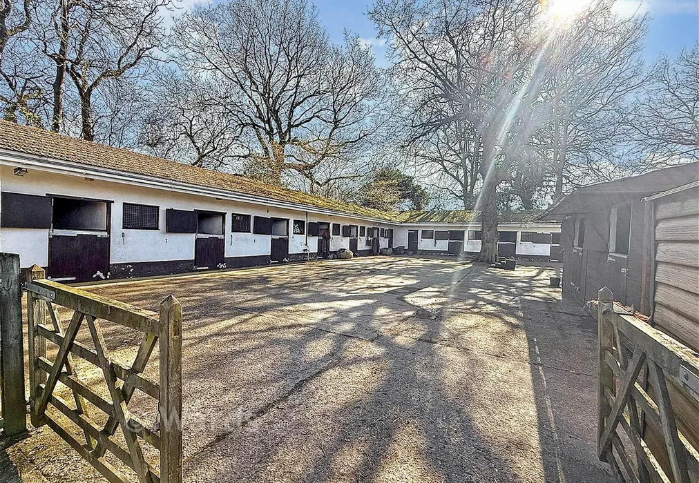 Outbuildings (KD) - Wood Hill, Meopham, Kent - Wards of Kent