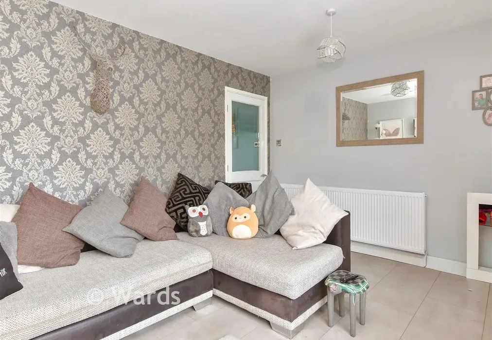 Lounge - Cliff View Gardens, Warden, Sheerness, Kent - Wards of Kent