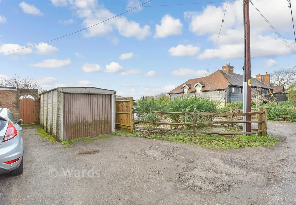 Garage - Hermitage Lane, Boughton Monchelsea, Maidstone, Kent - Wards of Kent
