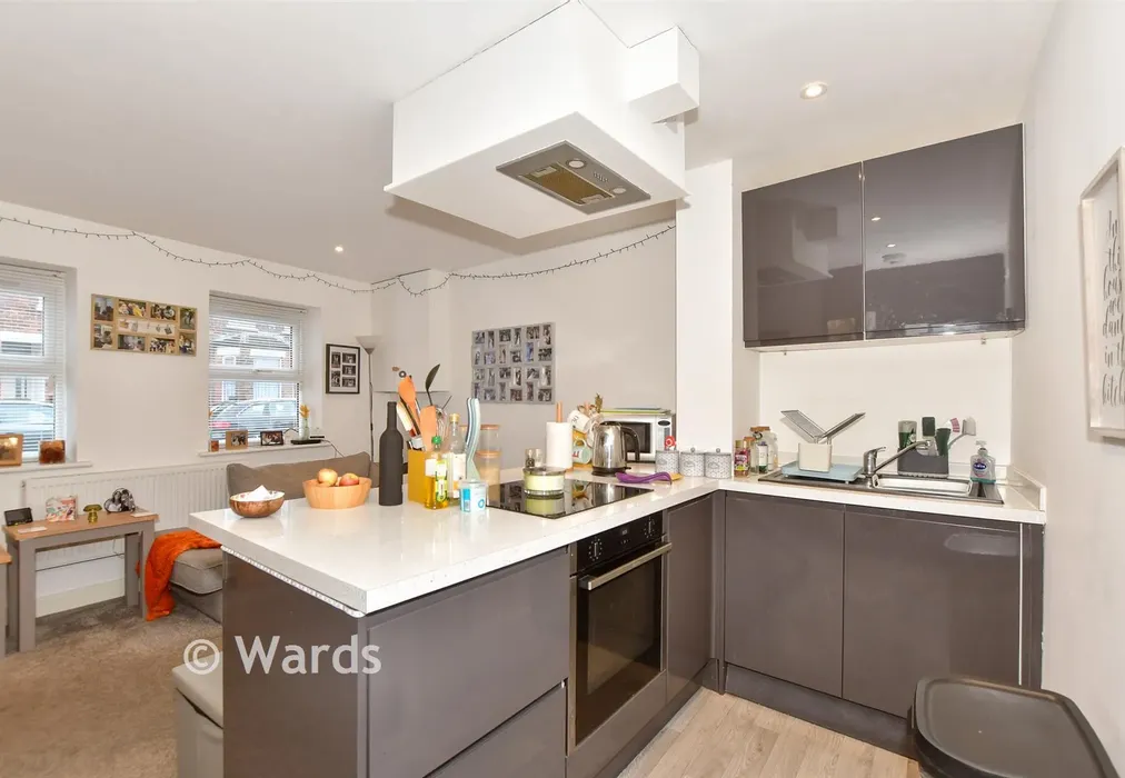 Lounge/ Kitchen - Geraldine Road, Folkestone, Kent - Wards of Kent