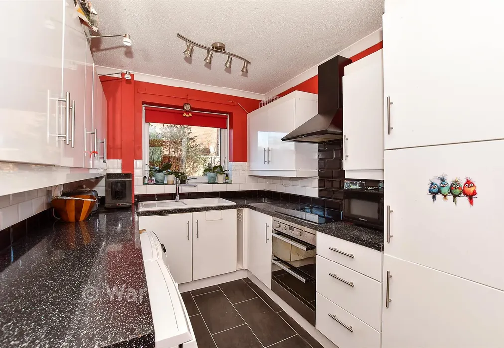 Kitchen - Maynards, Marden, Tonbridge, Kent - Wards of Kent