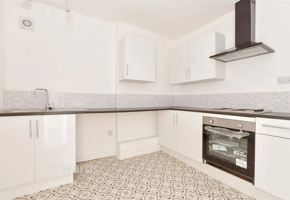 Kitchen - High Street, St. Margarets-At-Cliffe, Dover, Kent - Wards of Kent